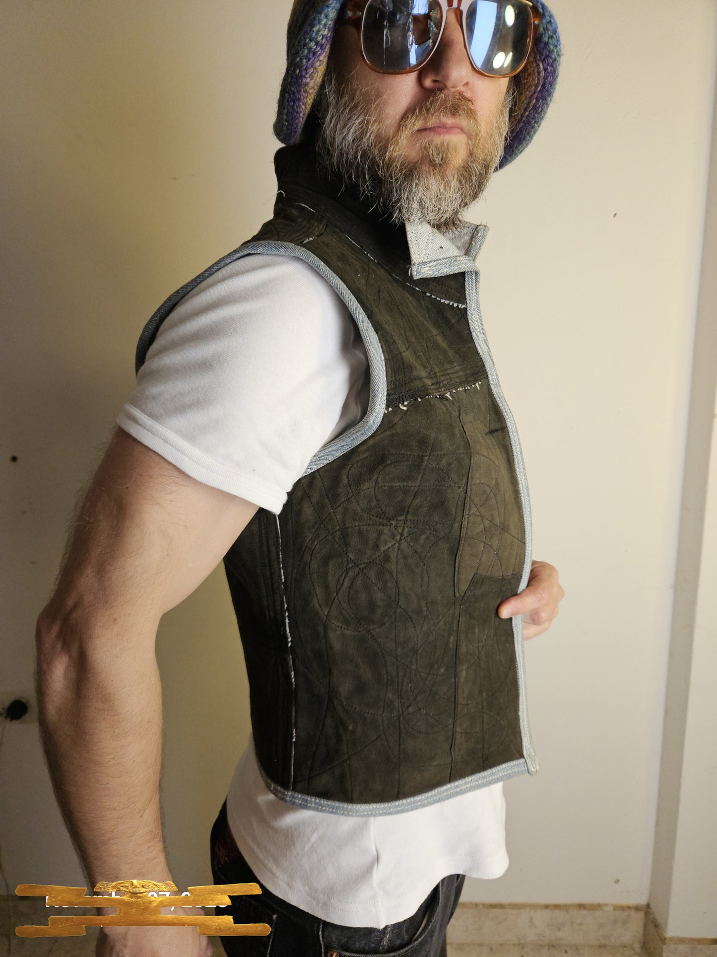 Chaleco de cuero y cuero